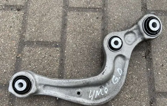 Audi Q7 4M Rear control arm 4M0505361G 4M0505323G