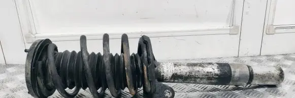 Front shock absorber with coil spring