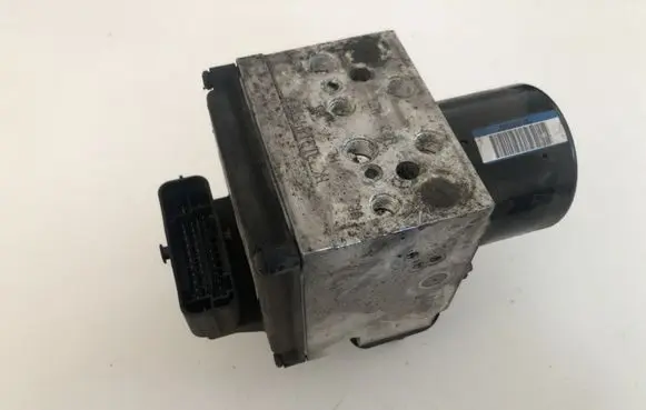 Volkswagen PASSAT B6 ABS Pump 3C0614109C