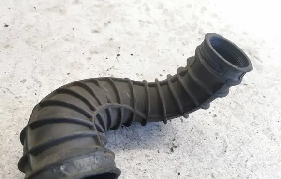 Volvo XC90 Air intake hose/pipe 08634143
