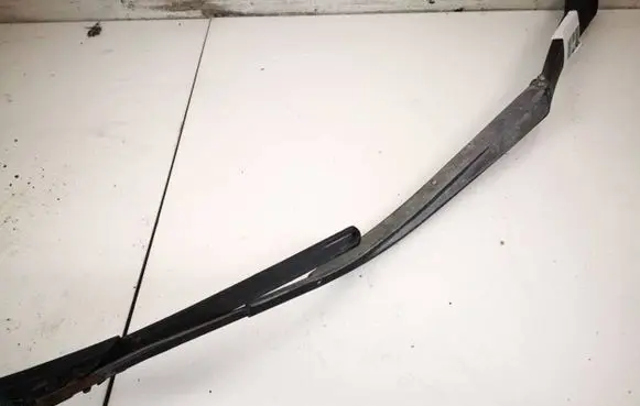 Hyundai Santa Fe Front wiper blade arm