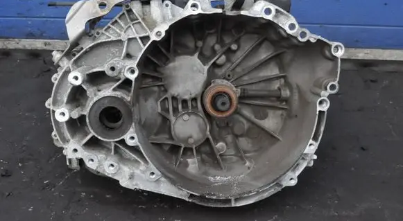 Volvo V60 Manual 6 speed gearbox HU1R7002GEA