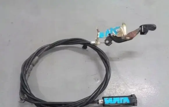 Hyundai Santa Fe Engine bonnet/hood lock release cable 