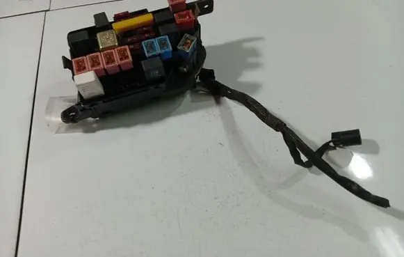 Hyundai Lantra II Fuse box set 91200