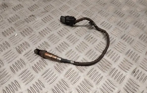 Mercedes-Benz E C207 W207 Lambda probe sensor 0095426318