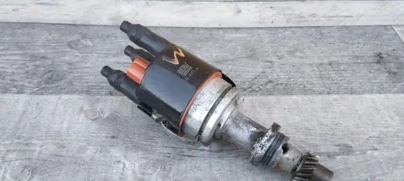 Audi A4 S4 B6 8E 8H Spark distributor APARAT1