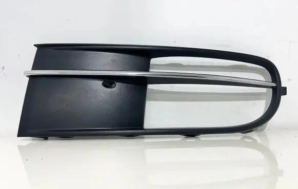 Volkswagen Beetle A5 Front bumper lower grill 5C5853665E 5C5853665
