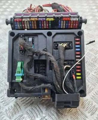 Ford Galaxy Fuse module 7M3962258AG 4M2114B205BA