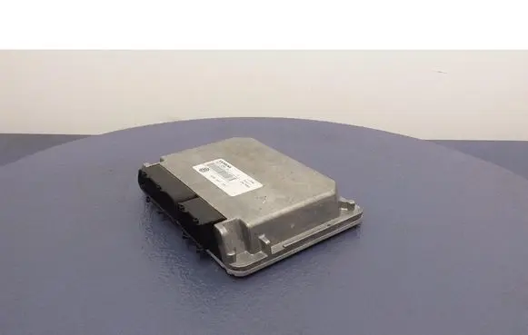 Volkswagen PASSAT B5 Engine control unit/module ECU 3B0907557