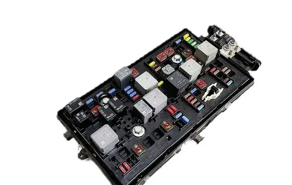 Chevrolet Cruze Fuse module 96982040