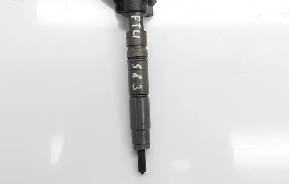 Mercedes-Benz E W212 Fuel injector A642070