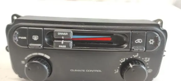 Dodge Caravan Climate control unit 2500279980 05005002AD 002AD