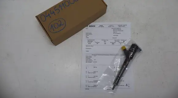 Opel Corsa D Fuel injector 0445110183