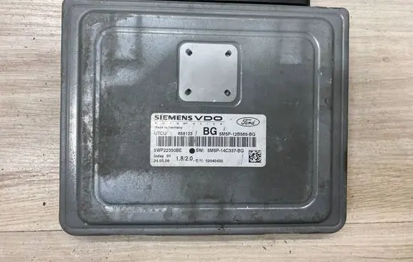 Ford Focus Engine control unit/module ECU 5M5P12B565BG 5M5P14C337BG 5WP22350BE