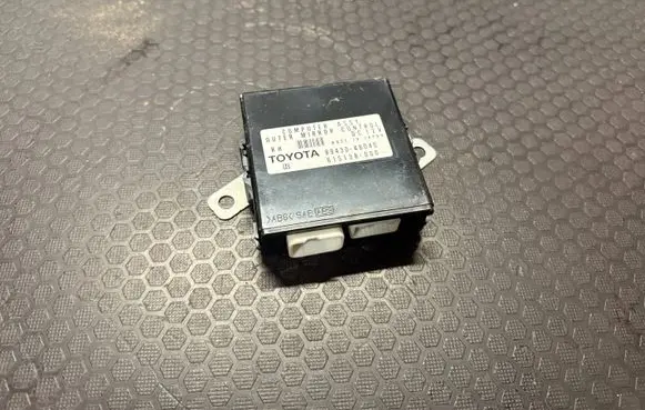 Lexus RX 330 - 350 - 400H Wing mirror control module 615138000