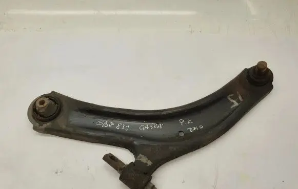 Nissan Qashqai Front lower control arm/wishbone