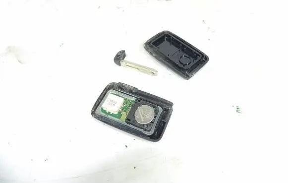 Toyota Avensis T220 Ignition key/card 