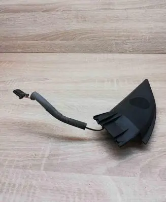 Volkswagen PASSAT B5 Front door high frequency speaker 3B0837985