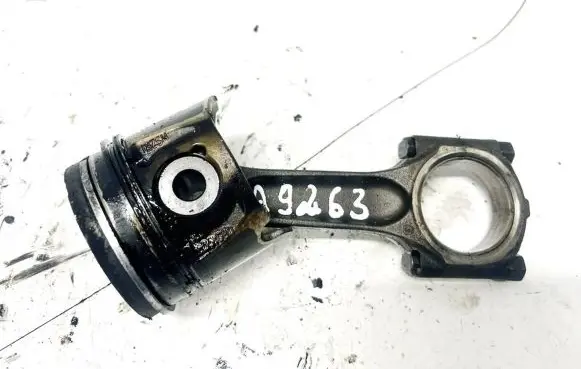 Ford S-MAX Piston with connecting rod