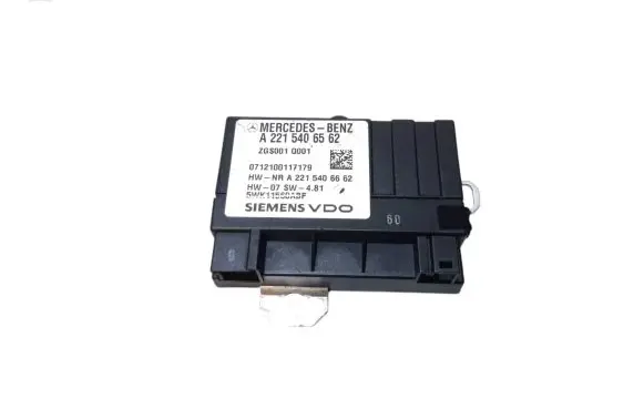 Mercedes-Benz C W204 Fuel pump relay A2215406562 0712100117179 A2215406662