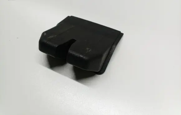 Seat Alhambra (Mk2) Tailgate/boot lid lock trim 7N0827520B
