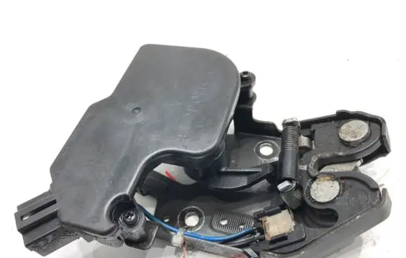 Honda Accord Tailgate exterior lock 