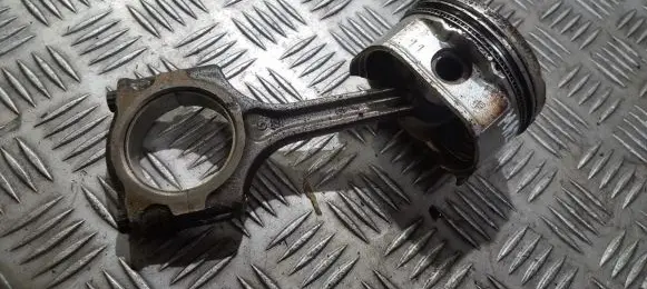 Mazda 626 Piston with connecting rod