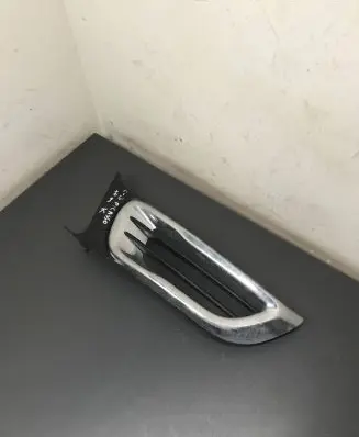 Citroen C3 Picasso Front bumper lower grill 9682332477 004431