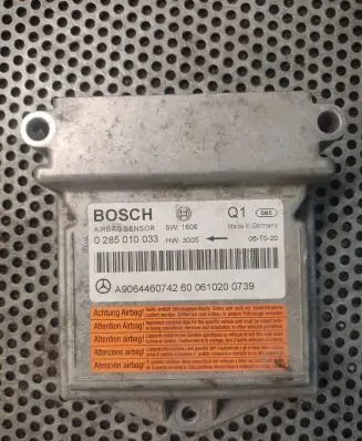 Mercedes-Benz Sprinter W906 Airbag control unit/module 0285010033 6006102007 A9064460742