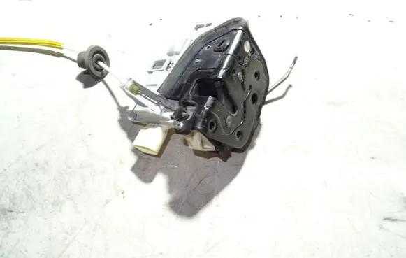 Audi A4 S4 B7 8E 8H Rear door lock 8E0839016A