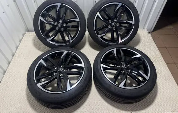 Toyota C-HR I R19 alloy rim 42611F4300 38414 4260353110