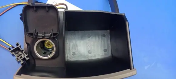 Mercedes-Benz E W211 Glove box central console E039714022