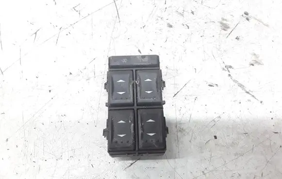 Ford Mondeo Mk III Electric window control switch 03163452