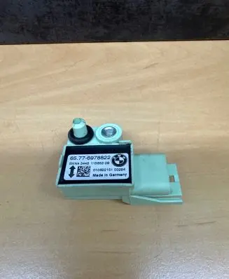 BMW 5 E60 E61 Airbag deployment crash/impact sensor 6978822 11585229 5WK43448