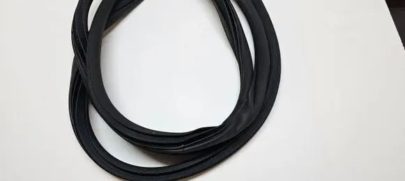 Jeep Grand Cherokee WL Front door rubber seal 
