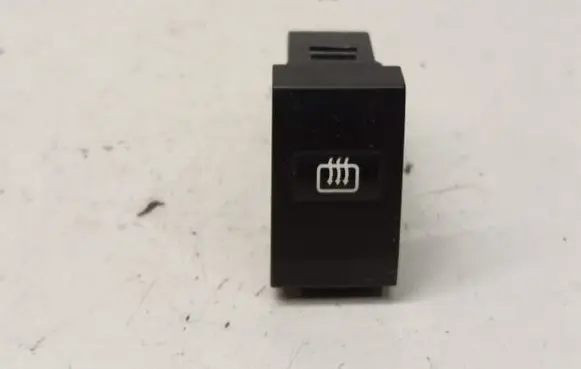 KIA Sorento Windscreen/window heater switch 864W030002