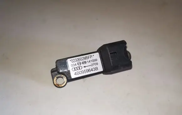 Audi A6 S6 C5 4B Airbag deployment crash/impact sensor 4B0959643B