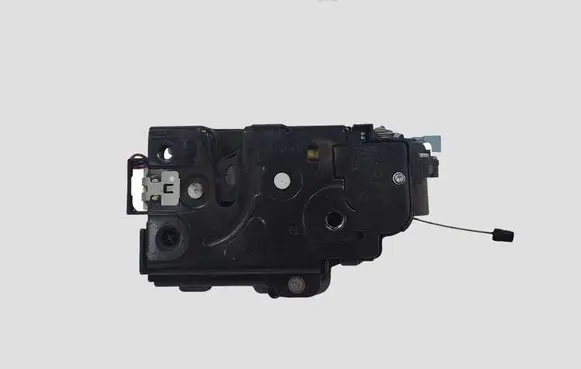 Skoda Octavia Mk2 (1Z) Front door lock 3D1837016AC