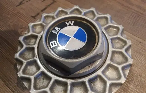 BMW 5 E34 Original wheel cap 36131180115 6132200