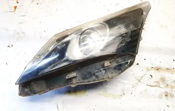 Toyota Avensis T270 Headlight/headlamp 010q17665 010q-17665