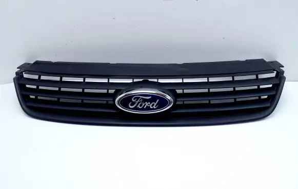 Front bumper upper radiator grill