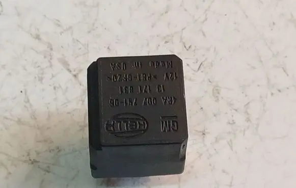 Opel Astra H Other relay 4RA00779105