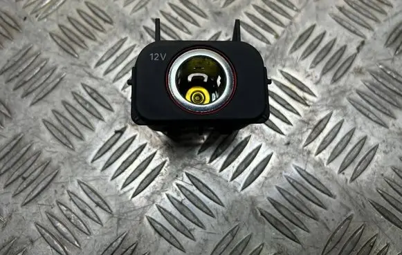 Audi A5 Sportback 8TA Cigarette lighter 8K0919565
