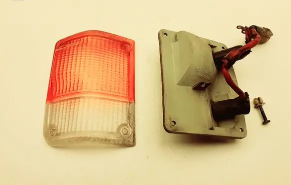 Toyota Land Cruiser (FJ60) Front indicator light