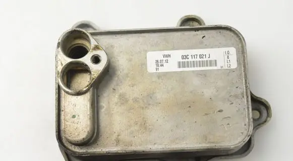 Volkswagen Golf V Oil filter mounting bracket 03C117021J