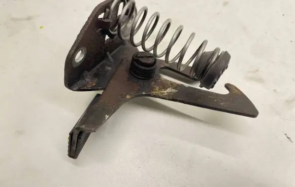 Volvo V70 Engine bonnet/hood lock/latch loop/hook 30745019