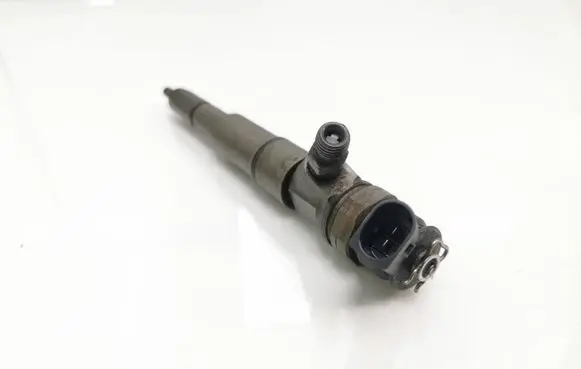 BMW 5 E60 E61 Fuel injector 7794435 0445110209