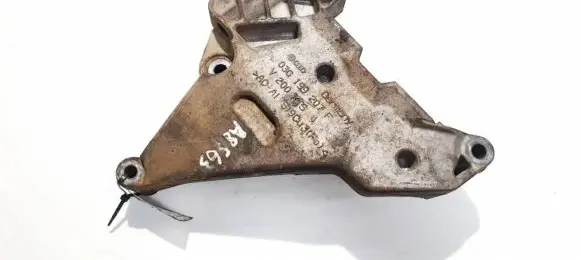 Volkswagen PASSAT B6 Engine mounting bracket 03g199207f