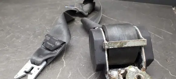 Renault Laguna II Front seatbelt 074857