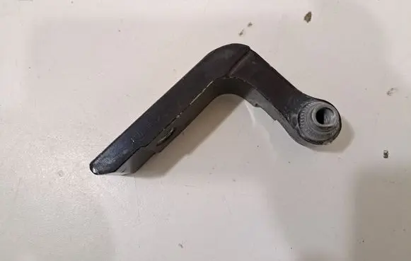 BMW X6 G06 Rear door lower hinge 7333093